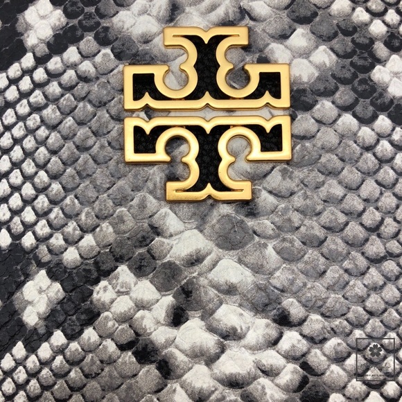 Tory Burch - Britten Large Zip Pouch -Snake (Grey) - Picture 2 of 8